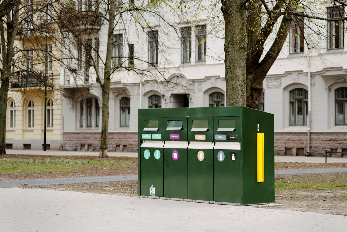 INNOVATIVA LÖSNINGAR FÖR OFFENTLIGA PLATSER I 80 ÅR