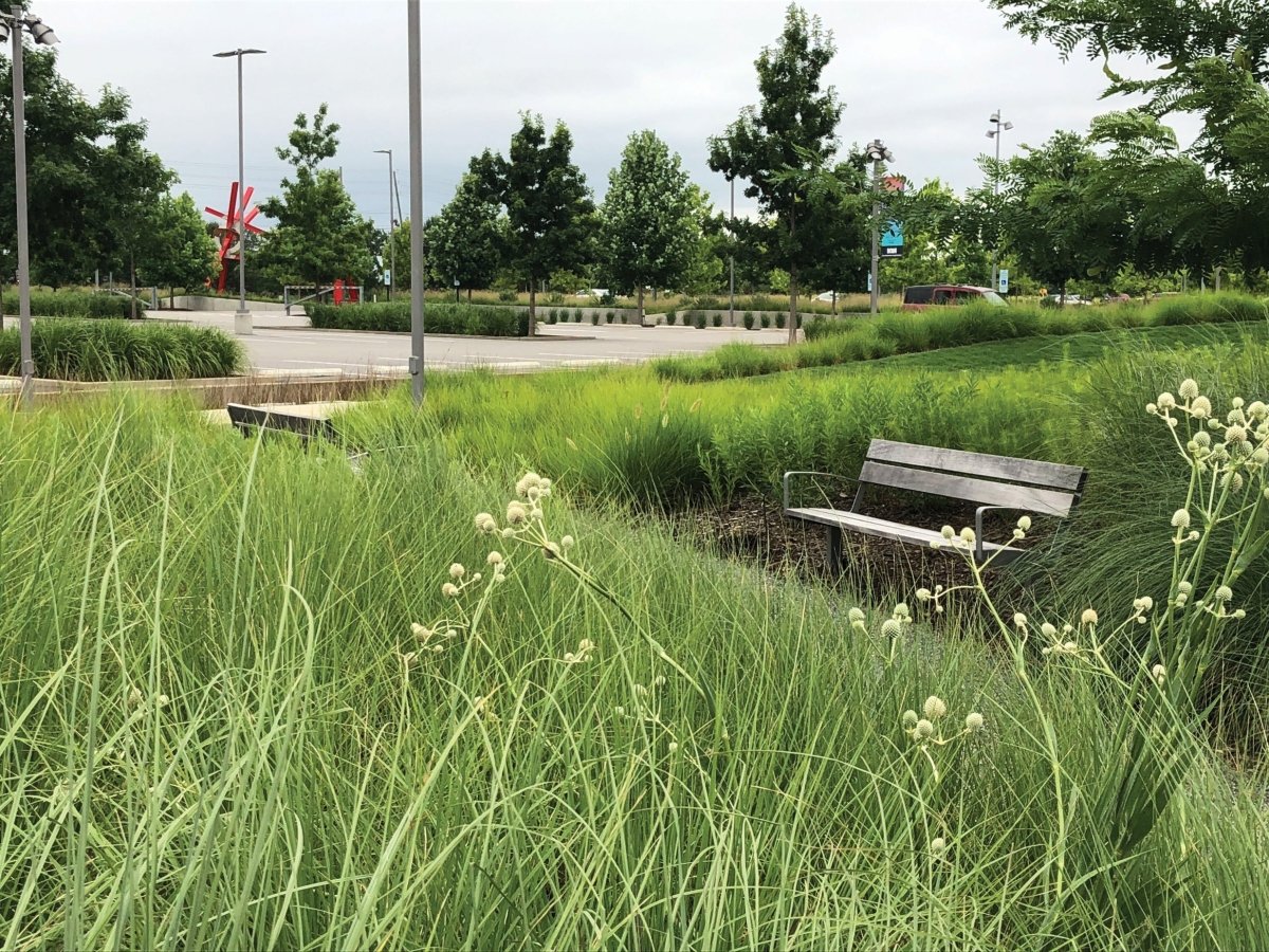 Puistonpenkki Intervera LVR156 - Lehtovuori