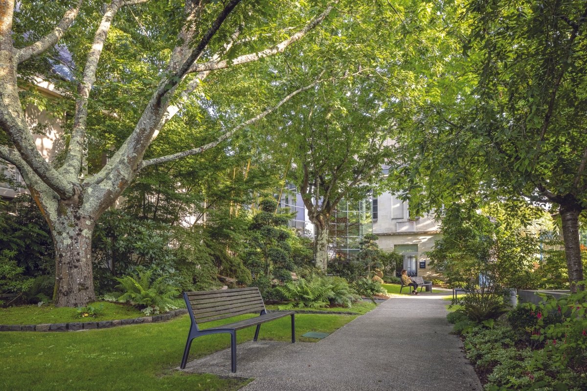 Puistonpenkki mmcité Miela LME751t LME751 - 202000 - Lehtovuori