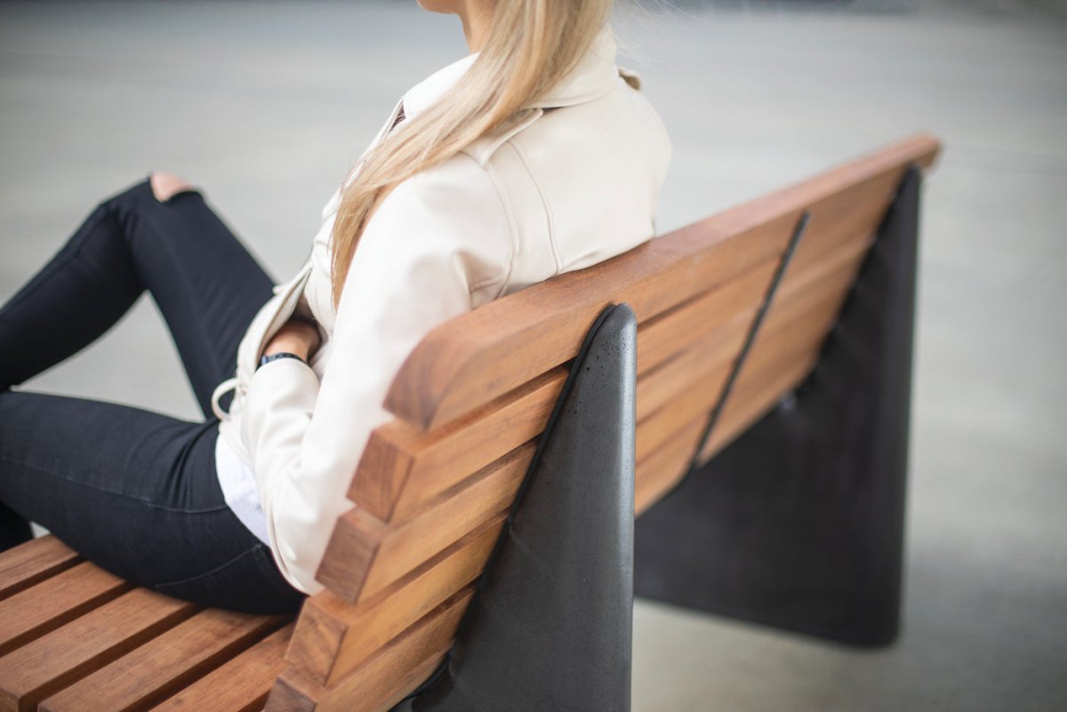 Puistonpenkki mmcité Reforma REF170t REF170 - 202003 - ral1000 - 1 - Lehtovuori