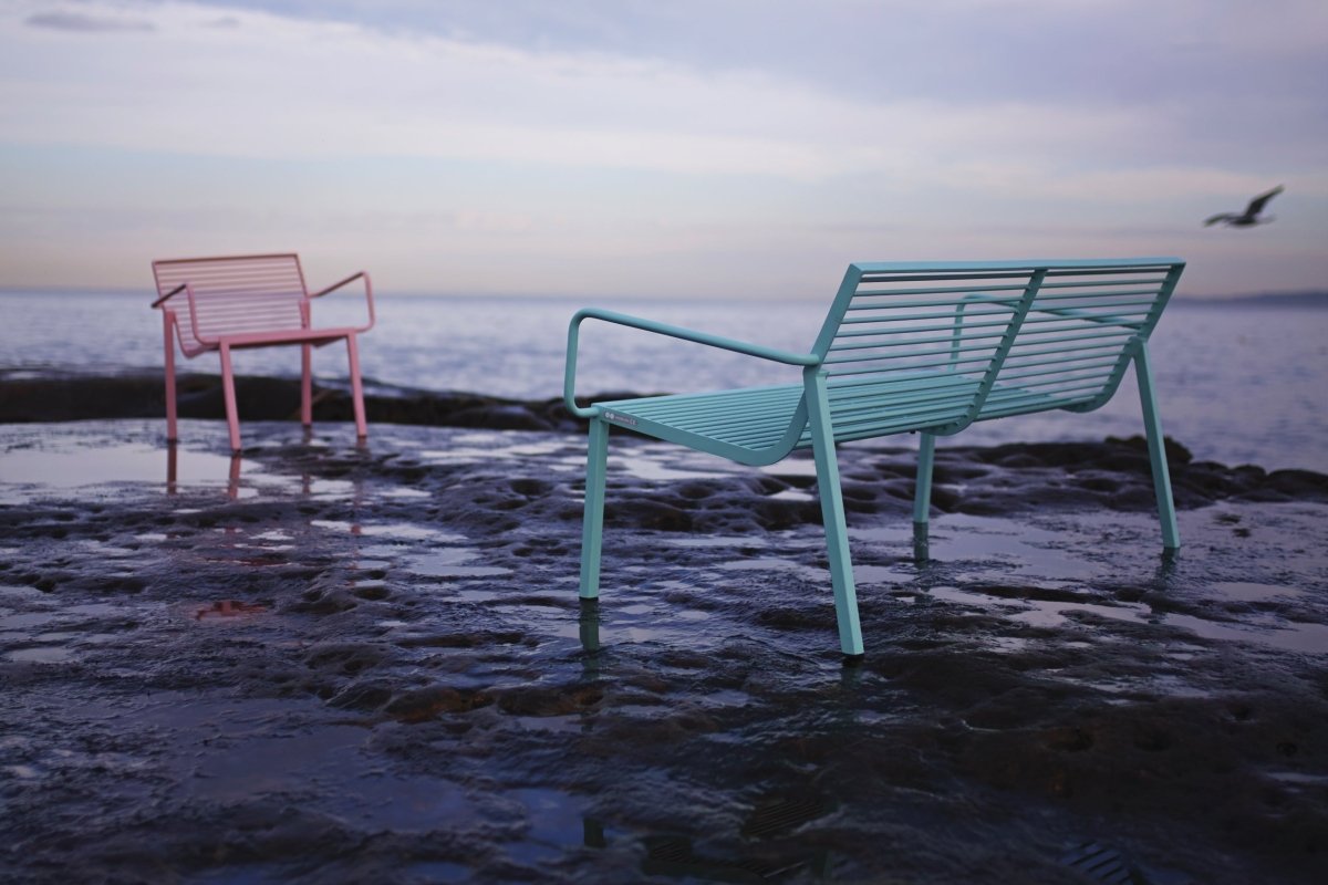 Puistonpenkki mmcité Stack STC255 STC255 - 002000 - ral1000 - Lehtovuori