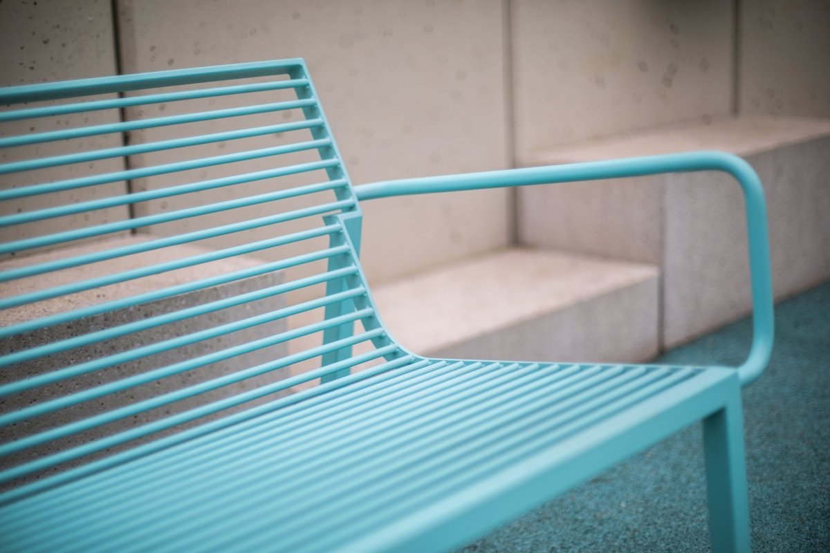 Puistonpenkki mmcité Stack STC255 STC255 - 002000 - ral1000 - Lehtovuori