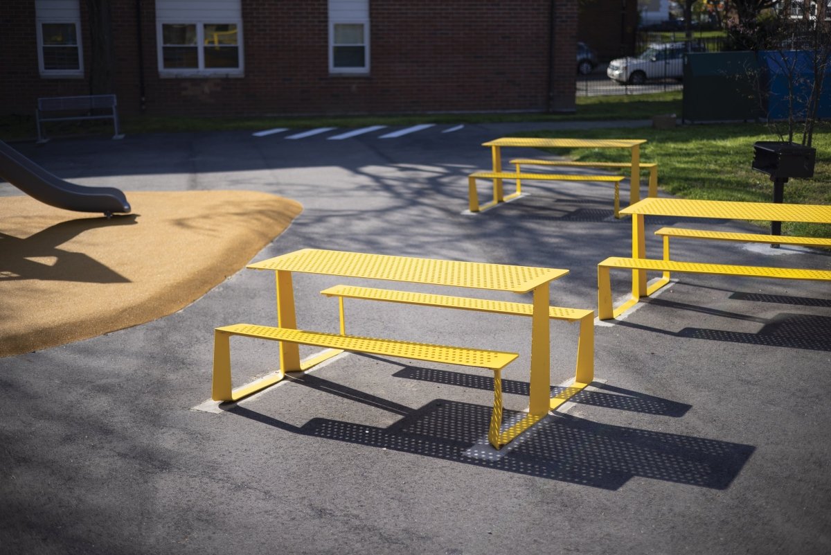 Puistonpenkki Rautster RTS251 - Lehtovuori