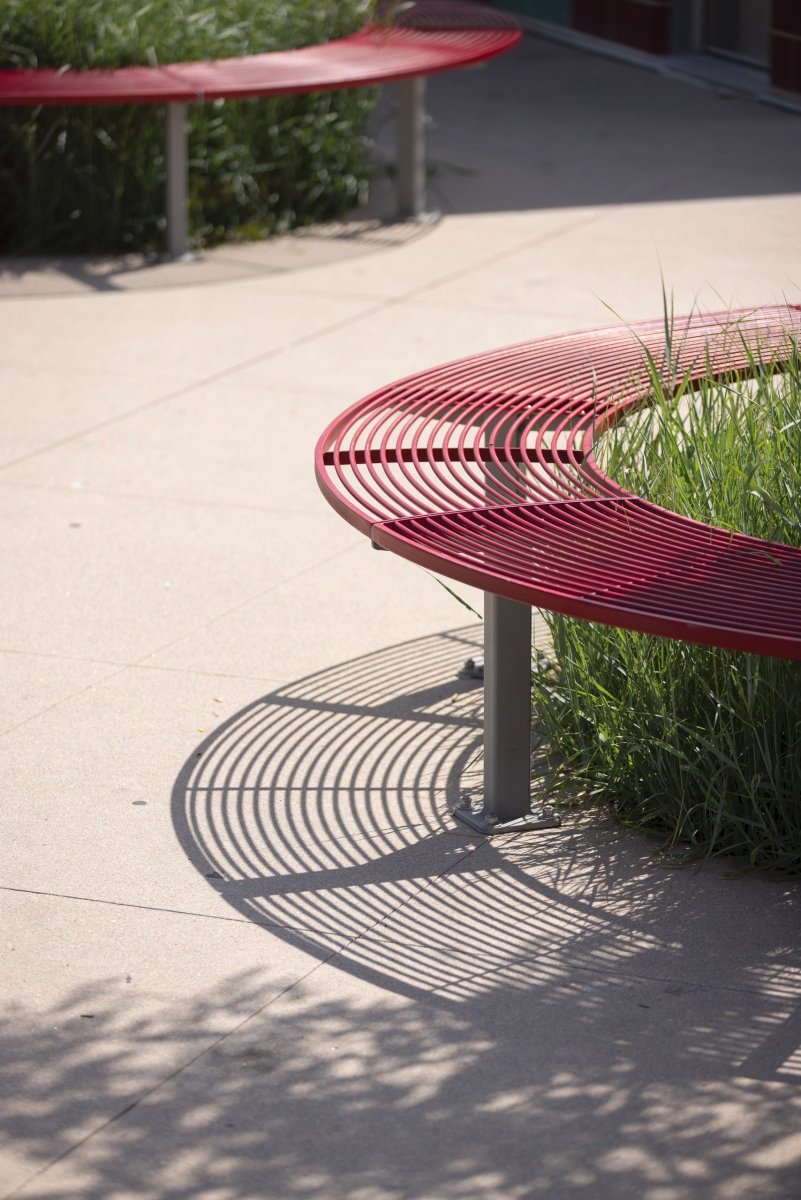 Puistonpenkki Vera Solo LVS510 - Lehtovuori