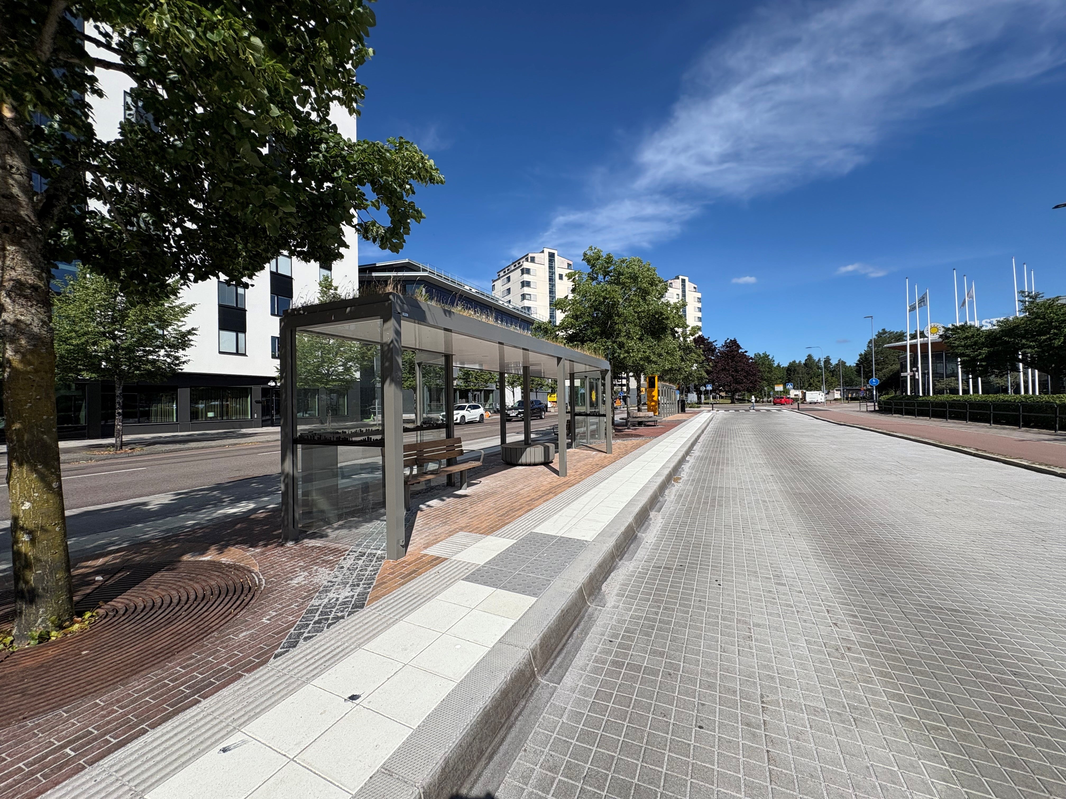 Karlstad Kommun - CityPack 240 och Tejbrant väderskydd