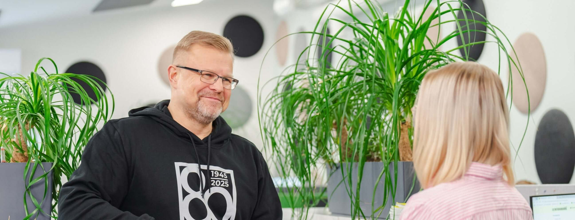 Tekijät esiin: Jari Parviainen – yrittäjätaustasta asiakastyön ammattilaiseksi