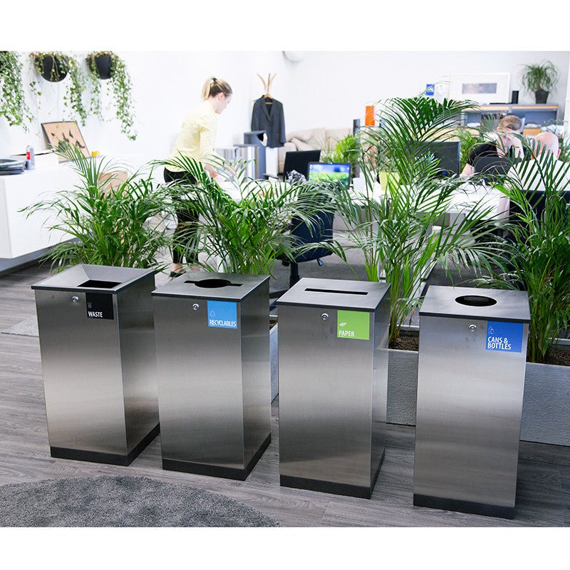 Qiziq bilan jinsiy aloqa Eshak va ogizda jinsiy aloqani tomosha qiling