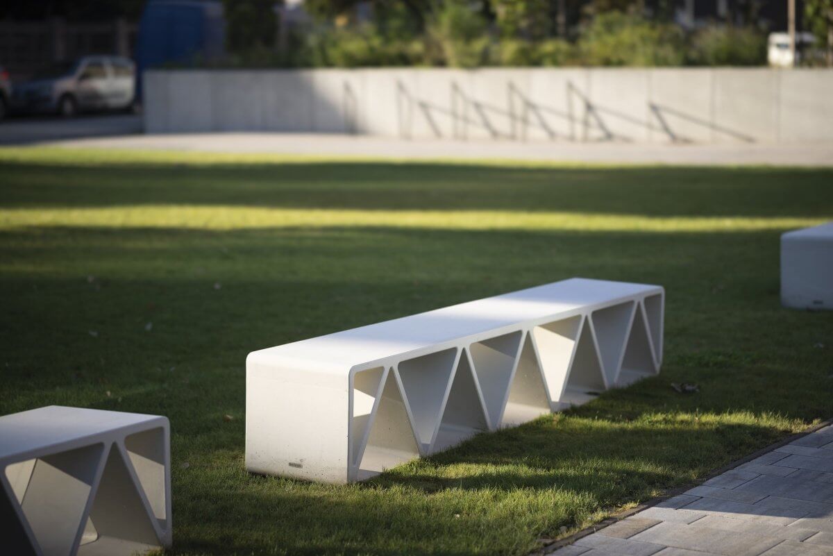 Parkbänk mmcité Construqta LCQ110