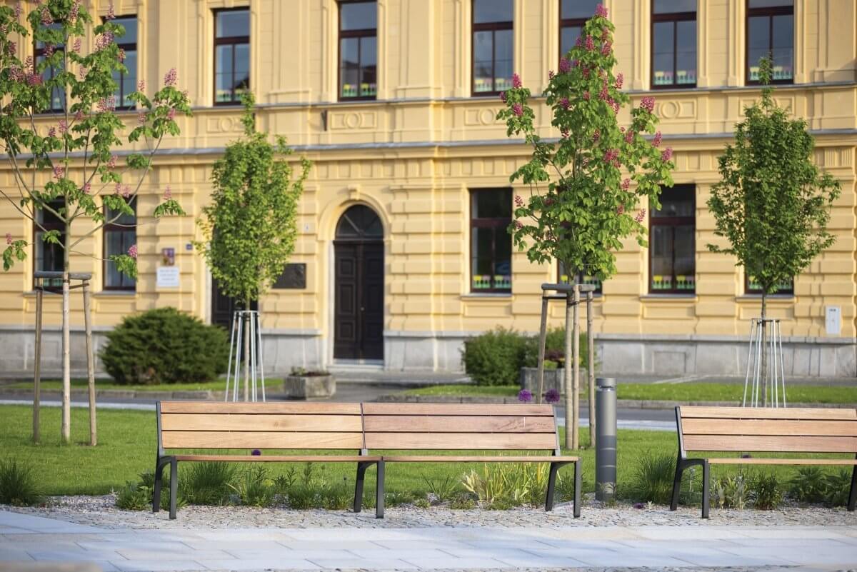 Parkbänk mmcité Miela LME153y