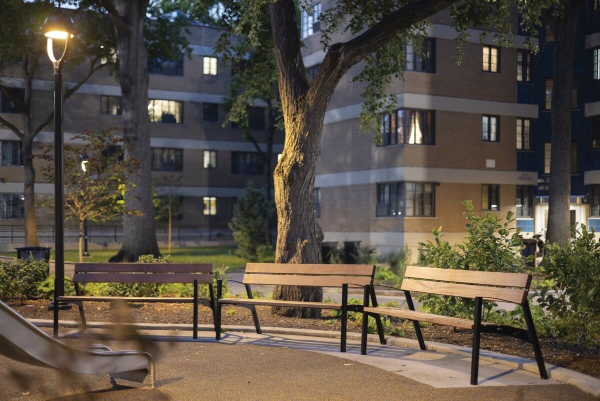 Parkbänk mmcité Vera LV155t