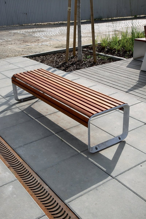 Parkbänk mmcité Portiqoa PQA111t