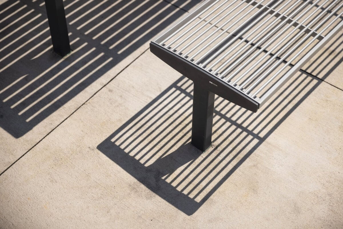 Parkbänk mmcité Vera Solo LVS211