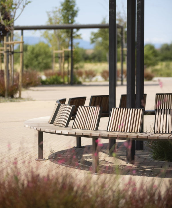 Puistonpenkki mmcité Vera Solo LVS670-et