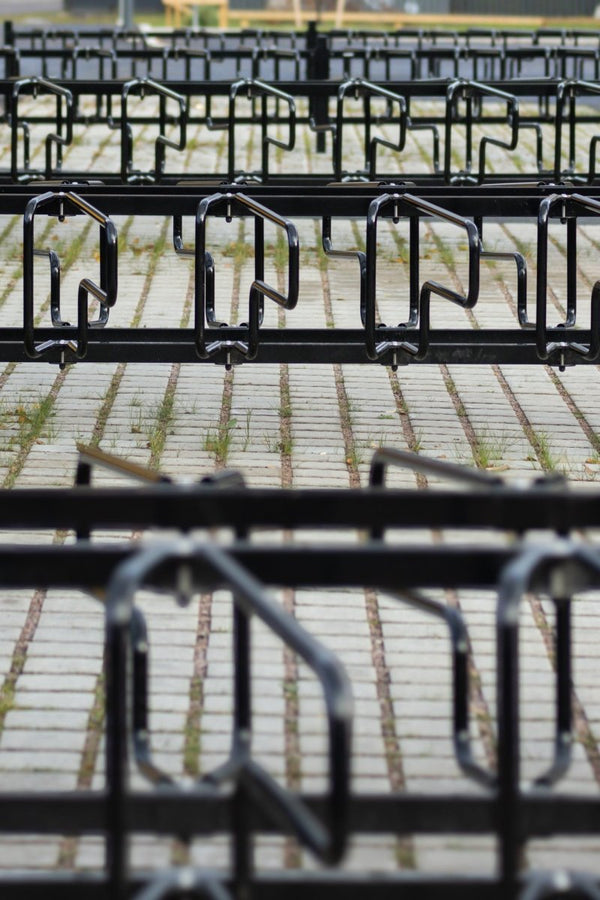 Cykelställ CubiQ Standard, 2-sidigt, 12 platser, avstånd 420 mm, utanpåliggande