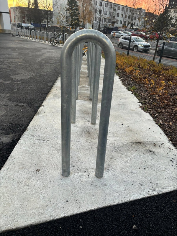 Cykelställ för ramlåsning U2, zink, L300xH900, för betonggjutning